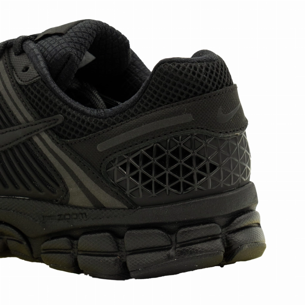 nike-zoom-vomero-5-bv1358-003-buty-meskie-czarne-sportowe-tyl.jpg