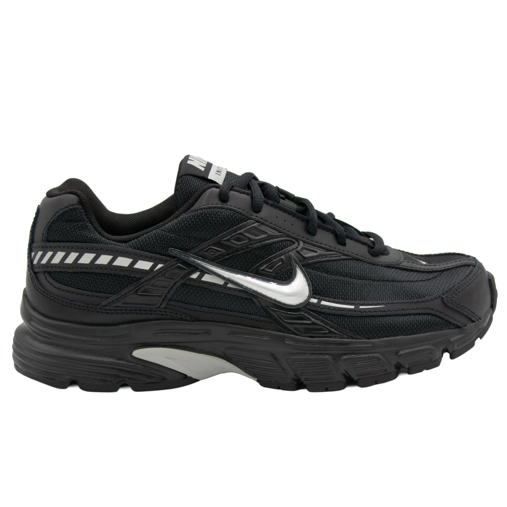 nike-initiator-cn-ib4595-001-czarne-meskie-lifestyle-bok.jpg